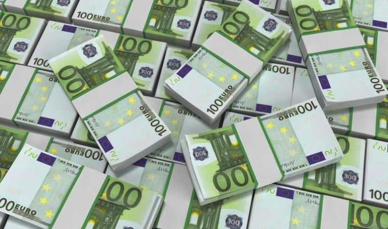 fonduri europene 2020 por imm dreamstime